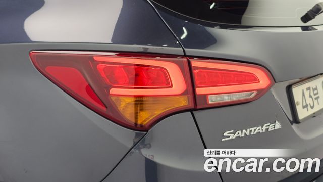 Hyundai Santafe 2016 — photo 9