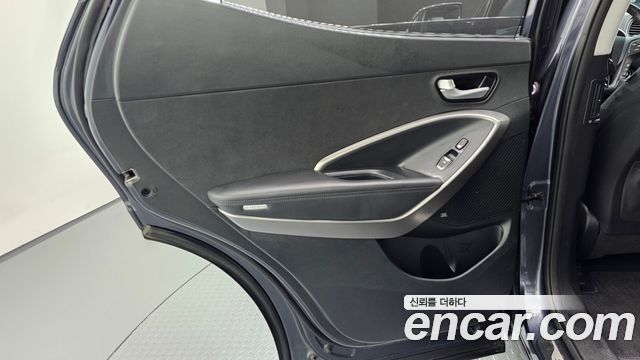 Hyundai Santafe 2016 — photo 15
