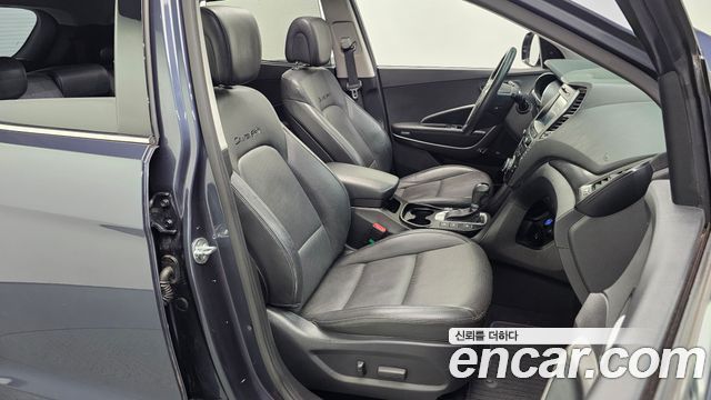 Hyundai Santafe 2016 — photo 16
