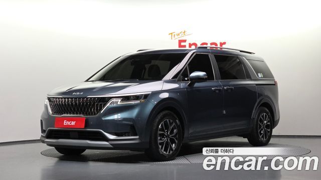 Kia Canival 2022 — photo 1