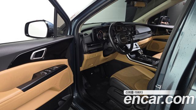 Kia Canival 2022 — photo 10