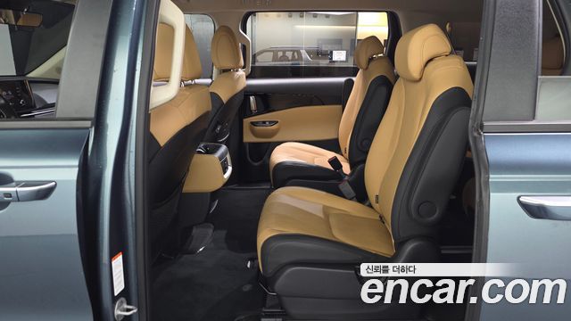 Kia Canival 2022 — photo 12