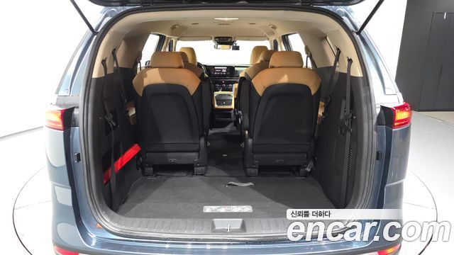 Kia Canival 2022 — photo 20