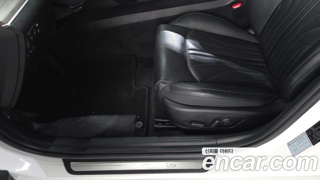 Kia K5 2020 — photo 30