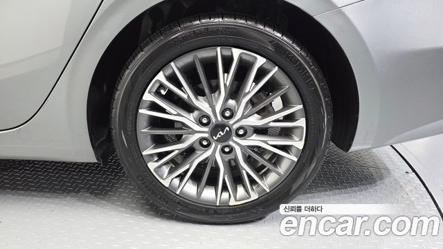 Kia K3 2022 — photo 5