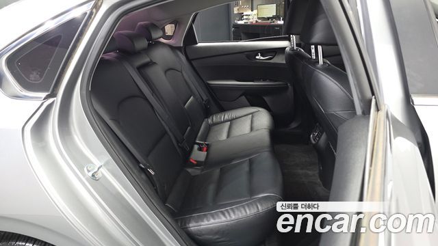 Kia K3 2022 — photo 18