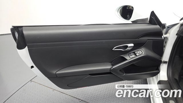 Porsche 718 2017 — photo 15