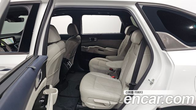 Kia Sorento 2022 — photo 11