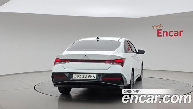 Hyundai AVANTE 2025 — photo 4