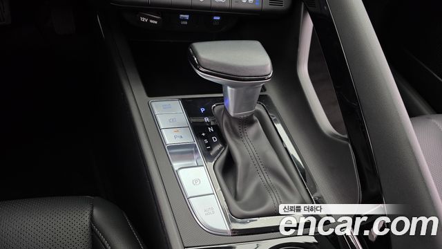 Hyundai AVANTE 2025 — photo 9