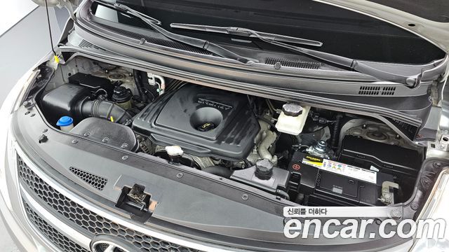 Hyundai Starex 2011 — photo 6