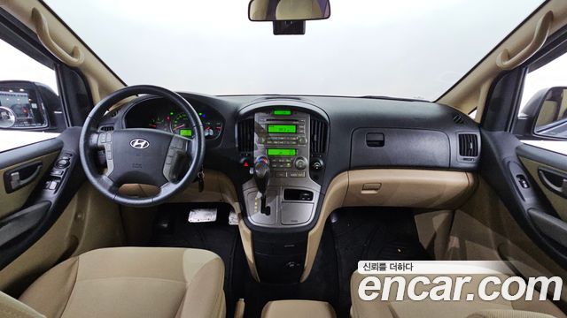 Hyundai Starex 2011 — photo 10