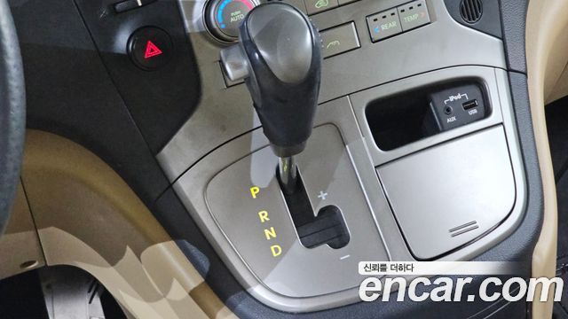 Hyundai Starex 2011 — photo 12