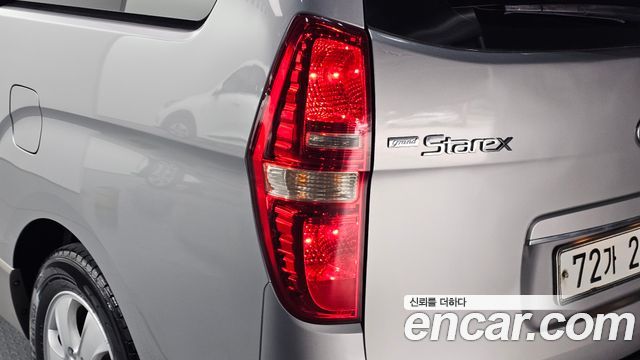 Hyundai Starex 2011 — photo 9