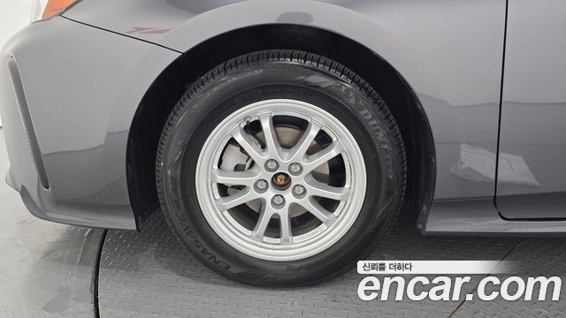 Toyota Prius 2021 — photo 5