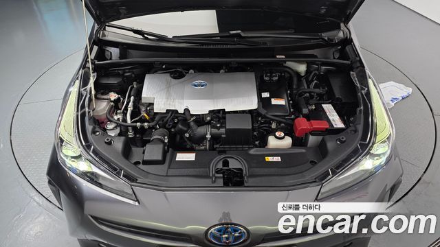 Toyota Prius 2021 — photo 6