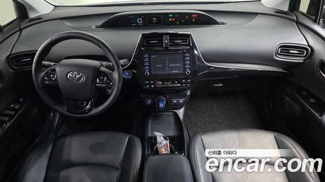 Toyota Prius 2021 — photo 10