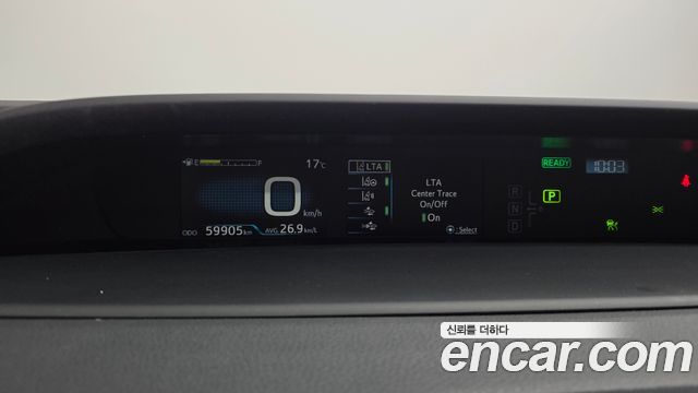 Toyota Prius 2021 — photo 11