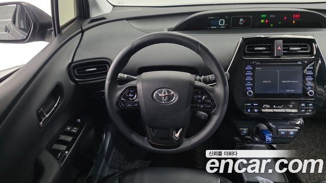 Toyota Prius 2021 — photo 19