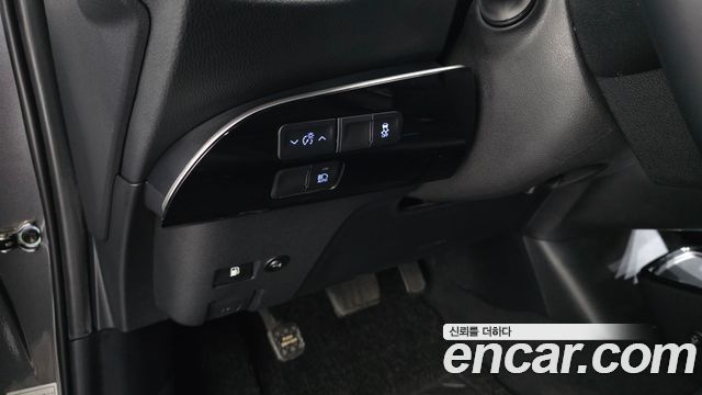 Toyota Prius 2021 — photo 20