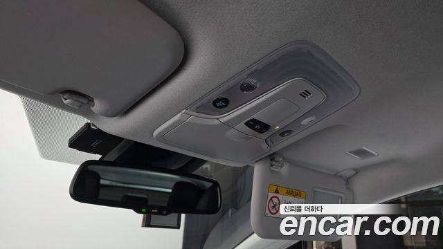 Toyota Prius 2021 — photo 24