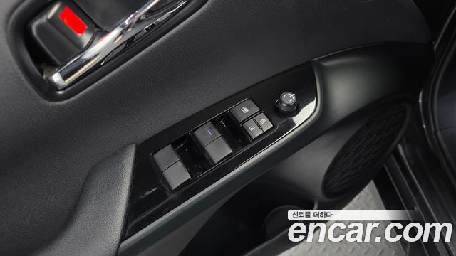 Toyota Prius 2021 — photo 25