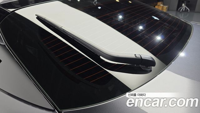 Toyota Prius 2021 — photo 30