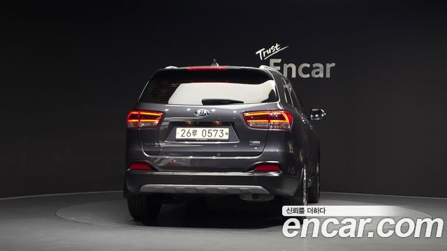 Kia Sorento 2016 — photo 4
