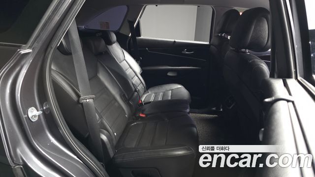 Kia Sorento 2016 — photo 18