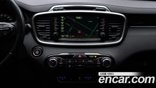 Kia Sorento 2016 — photo 20