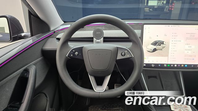 Tesla Model Y 2025 — photo 13