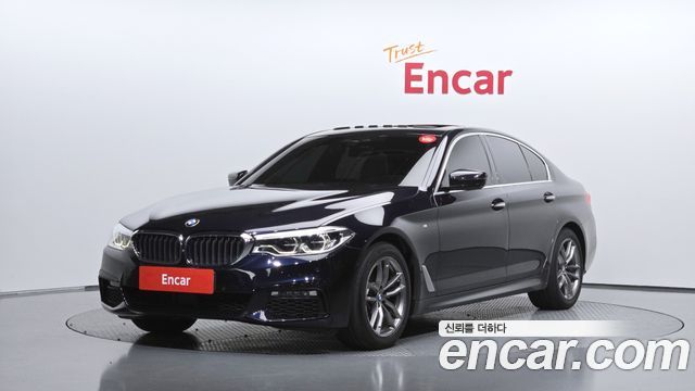 BMW 5-Series 2018 — photo 1
