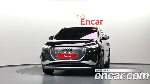 Audi Q4 e-tron 2023 — photo 3
