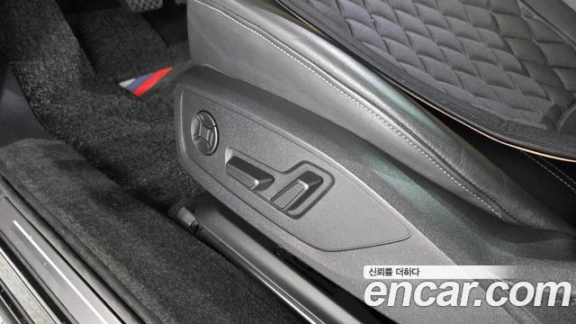 Audi Q4 e-tron 2023 — photo 28