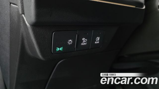Audi Q4 e-tron 2023 — photo 30