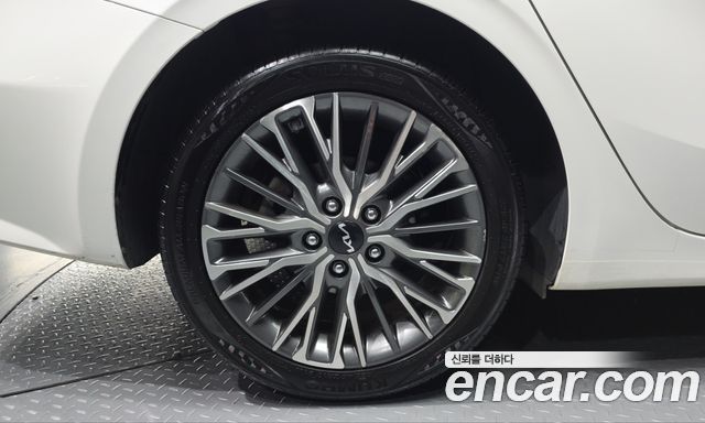 Kia K3 2022 — photo 5