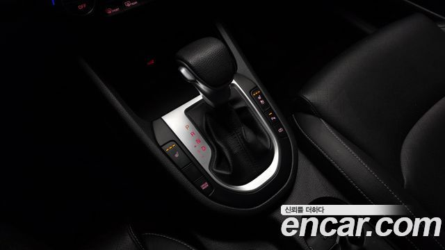 Kia K3 2022 — photo 12