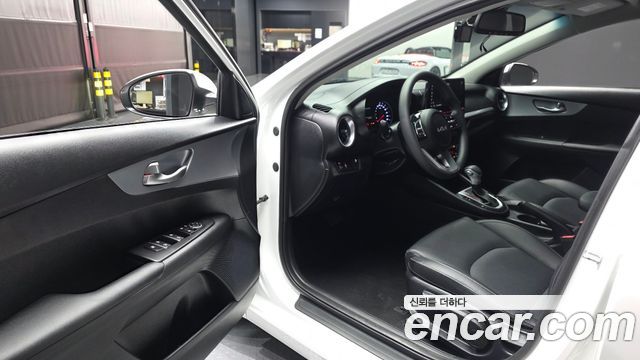 Kia K3 2022 — photo 13