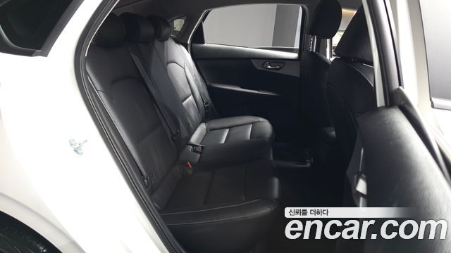 Kia K3 2022 — photo 18