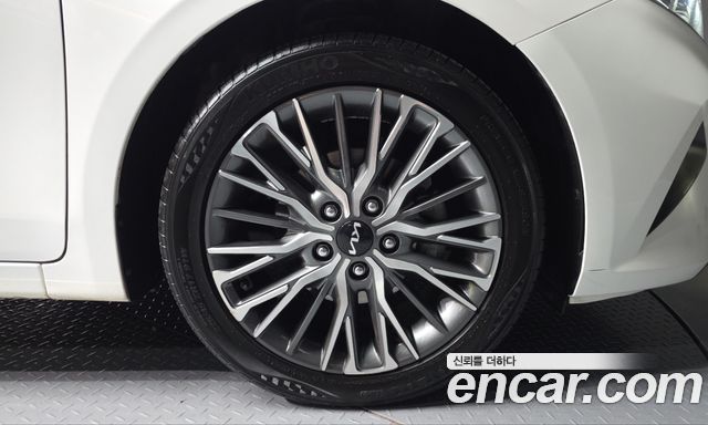 Kia K3 2022 — photo 7