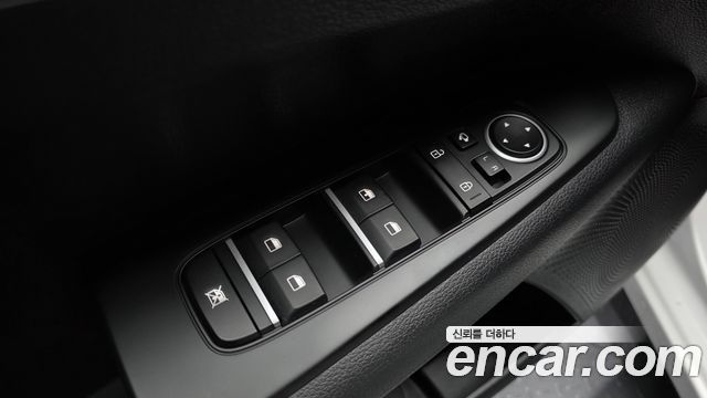 Kia K3 2022 — photo 28