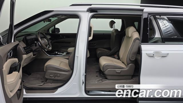 Kia Canival 2023 — photo 22