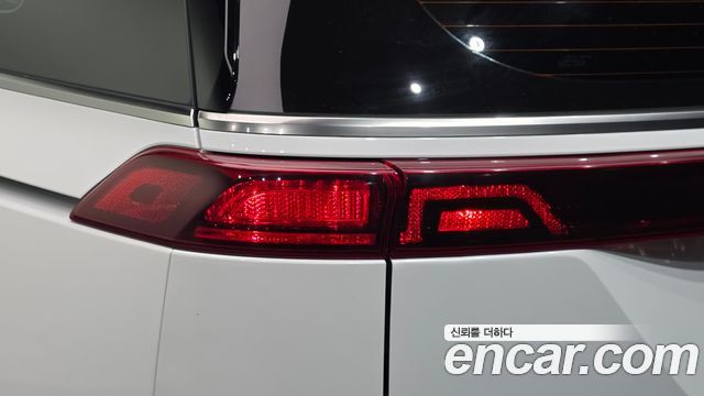 Kia Canival 2023 — photo 9