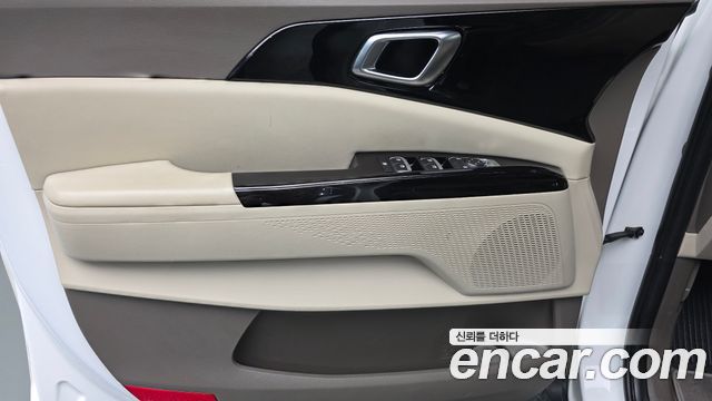 Kia Canival 2023 — photo 15