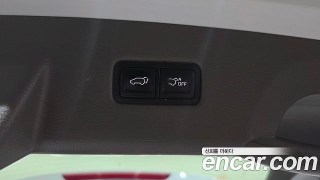 Kia Canival 2023 — photo 27