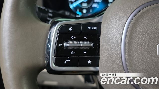 Kia Canival 2023 — photo 33