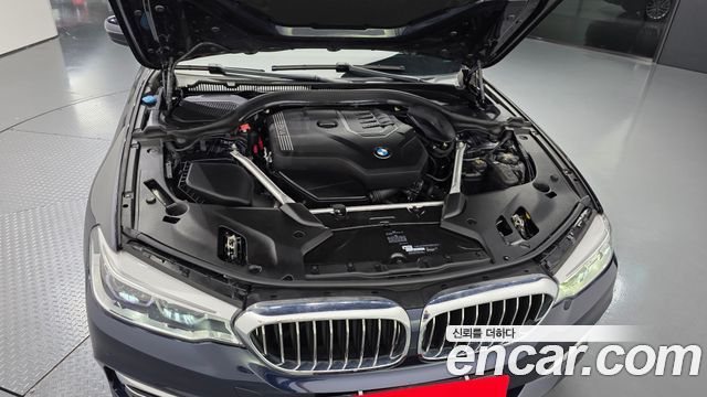 BMW 5-Series 2020 — photo 6