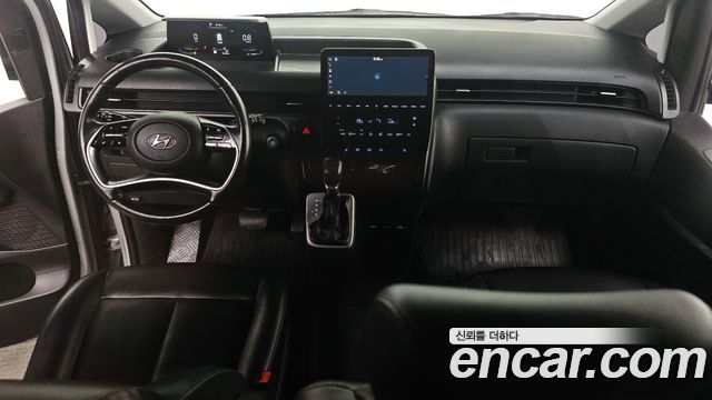 Hyundai Staria 2022 — photo 10