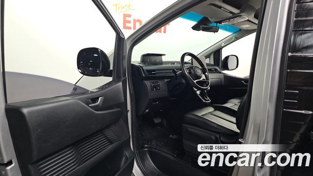 Hyundai Staria 2022 — photo 13