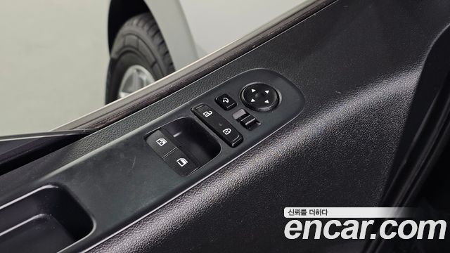 Hyundai Staria 2022 — photo 19